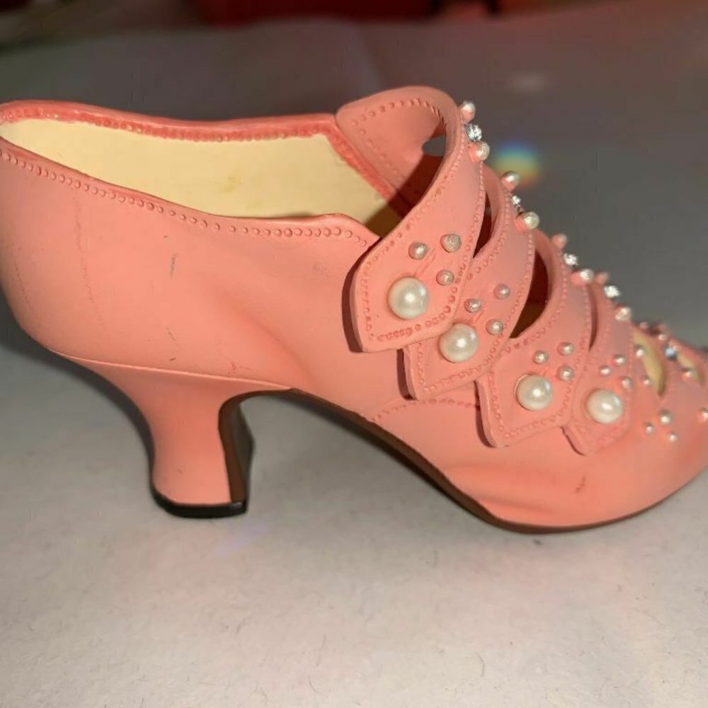Raine Willitts Miniature Shoe1998 Pink Promenade